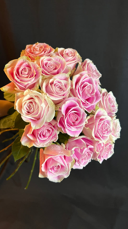 FEELINGS - Pink Roses Bouquet